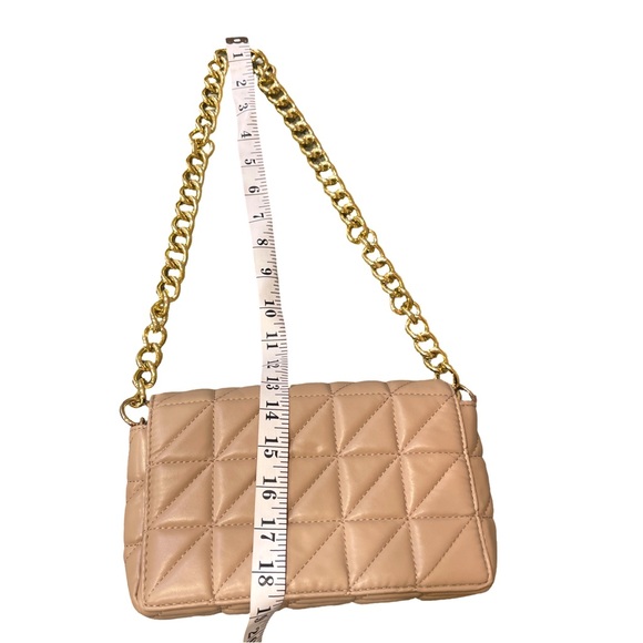 Quilted Nude Faux Leather Shoulder Bag | Chunky Gold Chain Strap - Picture 6 of 6